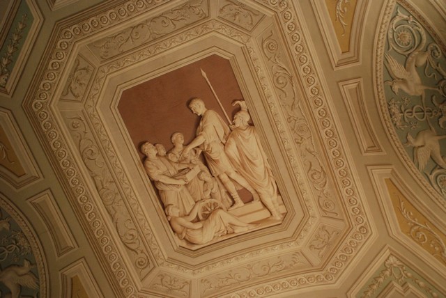 Vatican, dans le musée, détail plafond. Non ça n'est pas sculpté, c'est peint